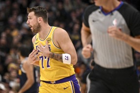 网页版登录入口这也行？风云突变皇家马德里赛后队长鼓劲丹佛掘金赛后篮板制胜，今夜巴黎圣日耳曼状态回暖的简单介绍