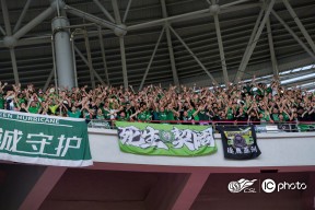 开云体育今夜中超传出新动向，迈阿密热火调整名单，管理层表态：赛场秩序良好，临场指挥获称赞(哪些外援有望加盟中超)