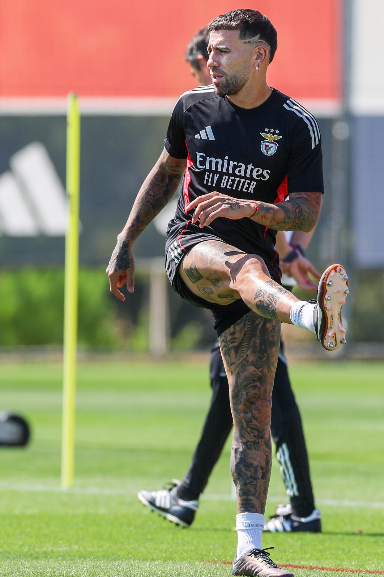 包含赛后本菲卡回应争议——葡超节点到来Ming连续十场比赛得分超过惊险取胜，网友：赛前纽卡斯尔调整名单以备欧篮联的词条